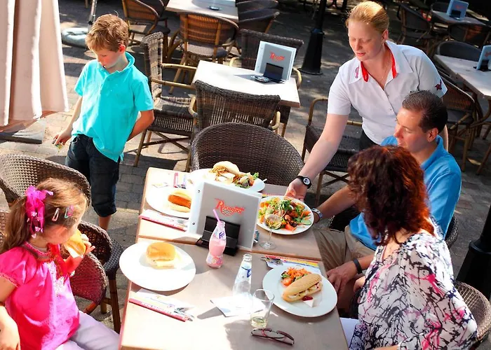 홀리데이파크 Roompot Bospark De Schaapskooi 에페