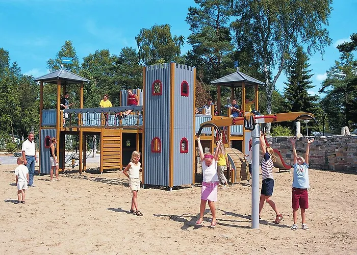 홀리데이파크 Roompot Bospark De Schaapskooi 3*